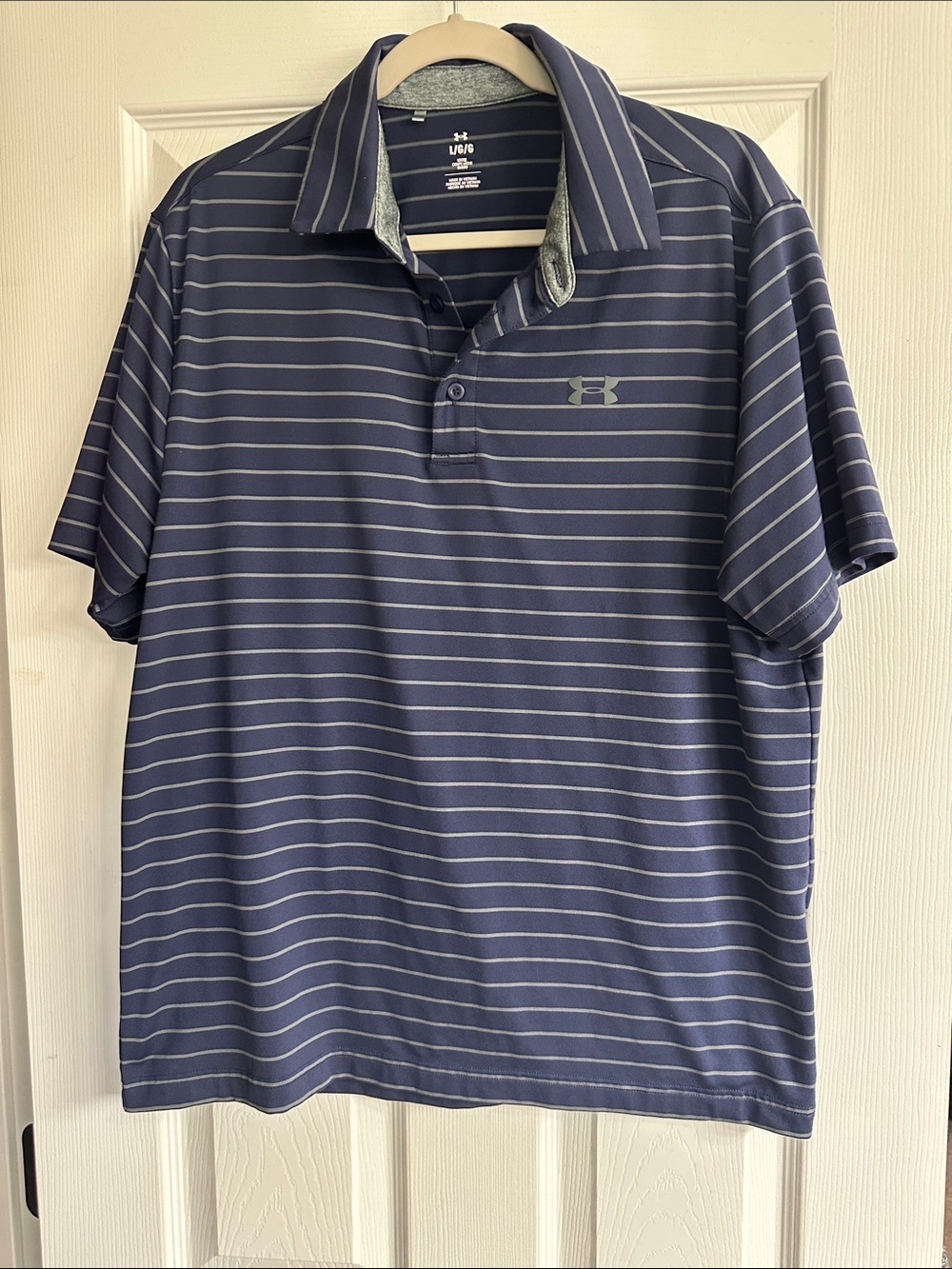 Under Armour Men's Navy & Light Gray Striped Polo